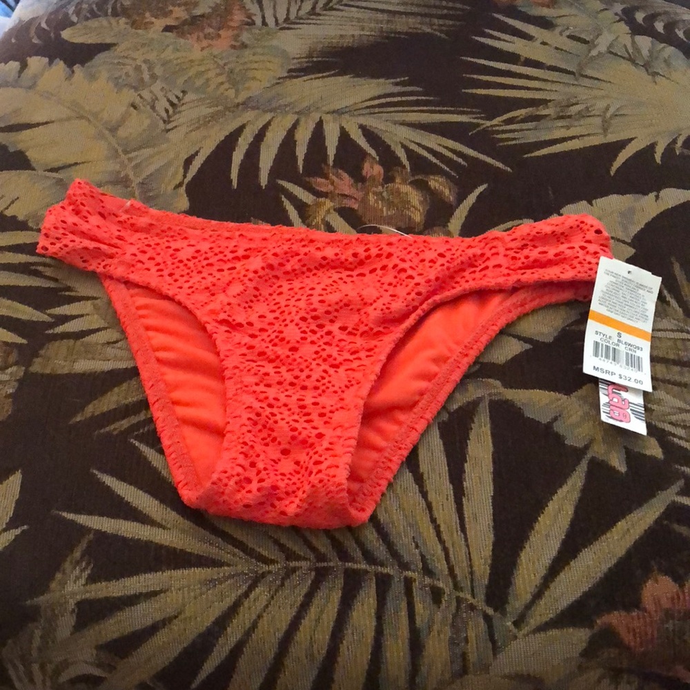 NWT bathing suit bottoms size small